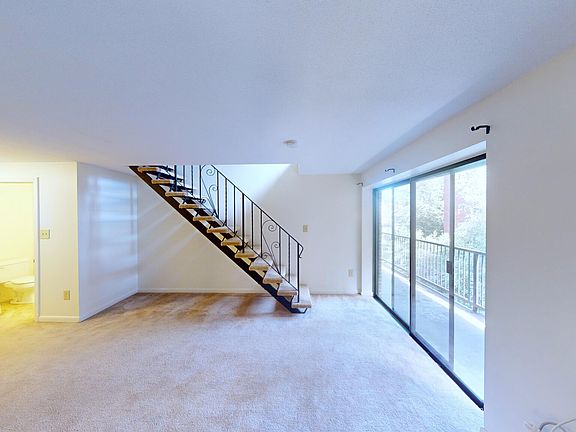 4th image of 36 Highland Ave APT 58