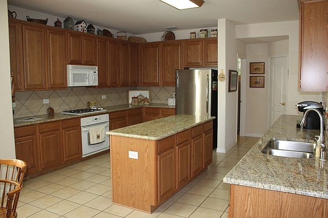 Kitchen 1