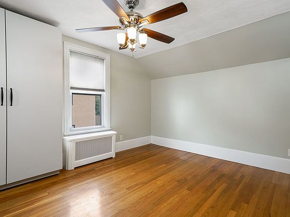Main bedroom with built in closets (empty)