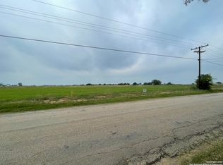 1387 County Road 664 #8, Devine, TX 78016