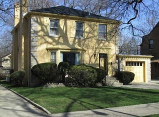 6710 N Loleta Ave, Chicago, IL
