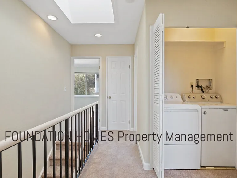 28 Mariner Green Dr — Photo 10
