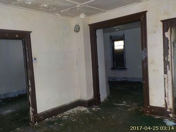 5th image of 2503 N Buffum St