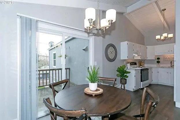 2 bed, 1.5 bath, 1394 sqft, $2,895 — Photo 4