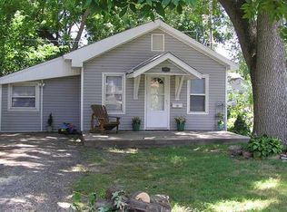 2401 39th St, Des Moines, IA 50310