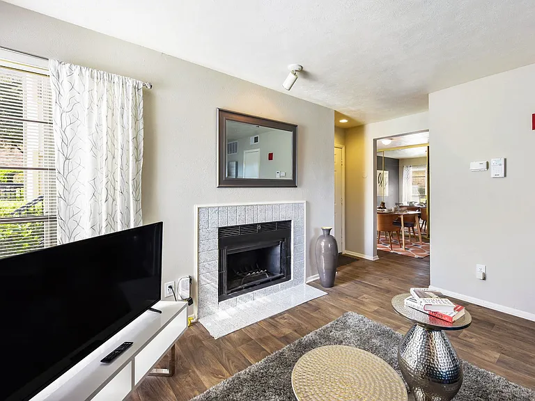 The Summit Apartments — Photo 20