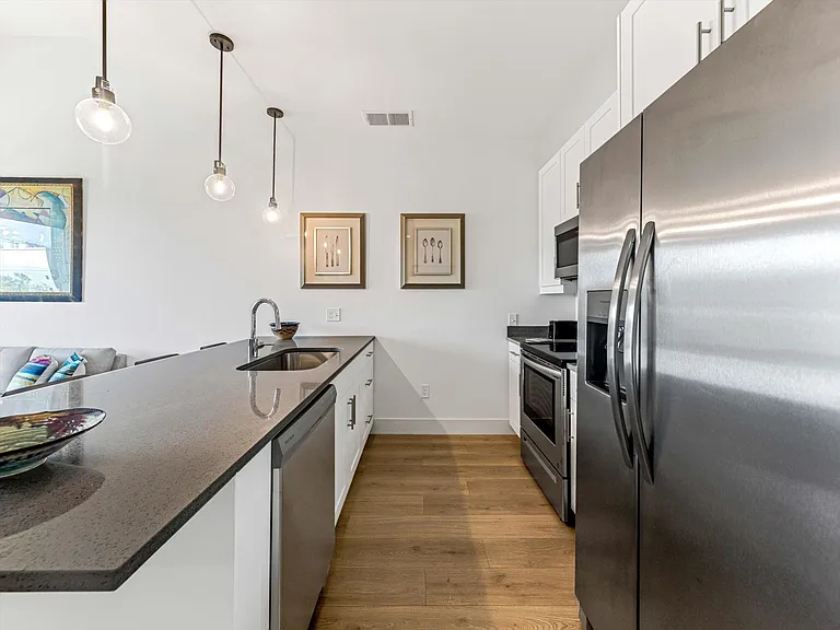 68 Craven St #208 — Photo 11