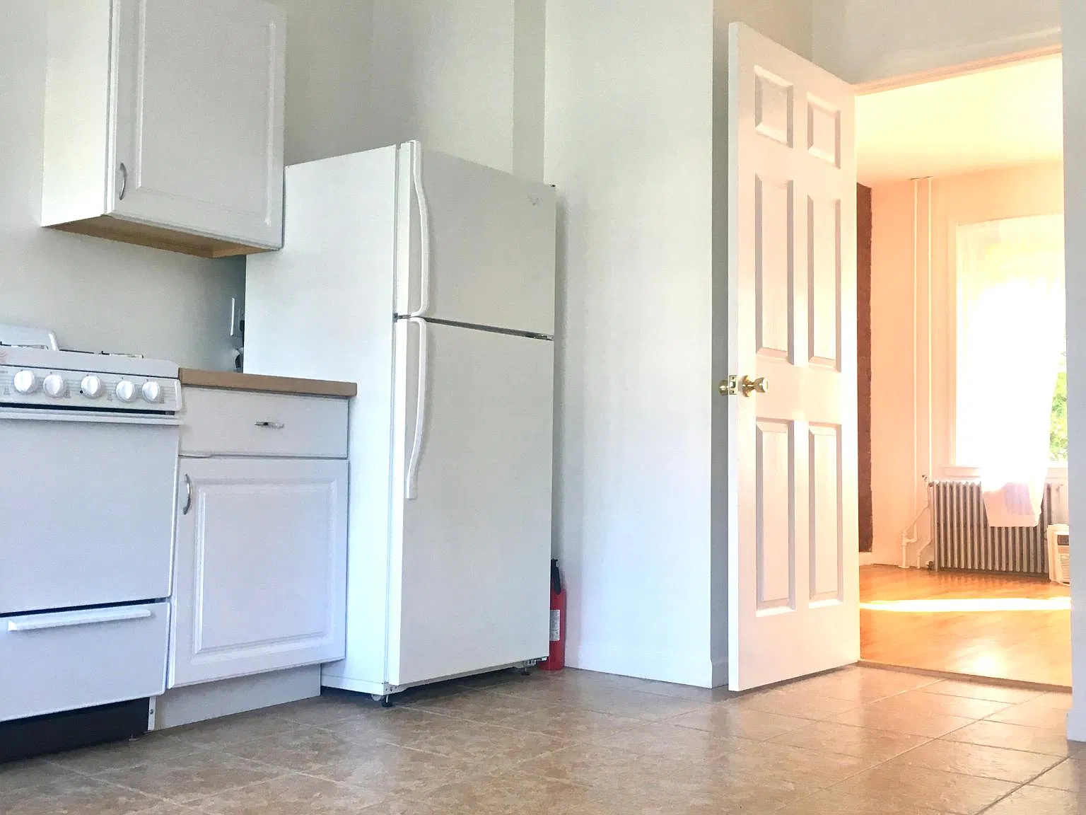 Studio, 350 sqft, $2,200 — Photo 2