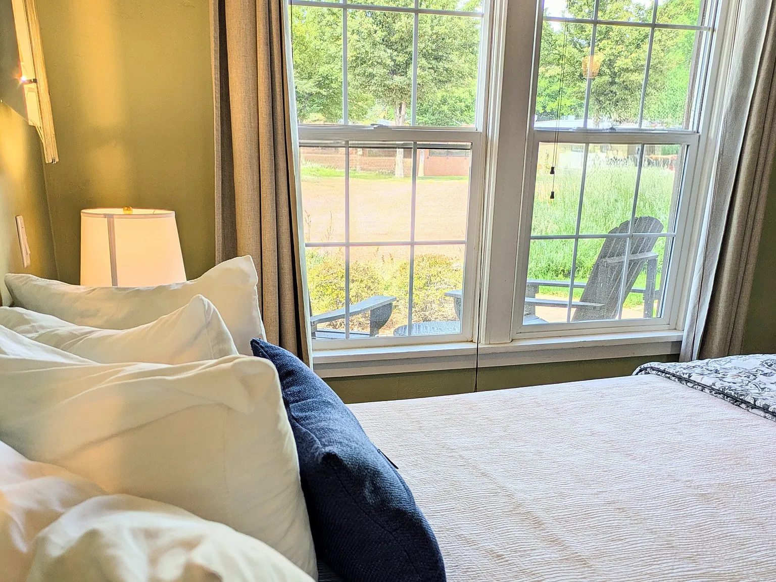 Studio, 300 sqft, $975 — Photo 4