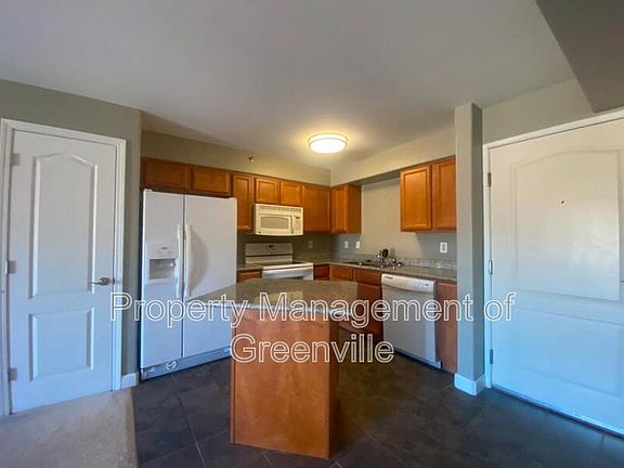 5th image of 1001 Church St