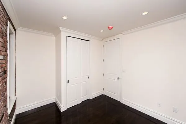 Rented by Icon Realty Management | media 14