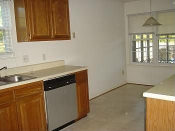 4th image of 3028 Saville Garden Way