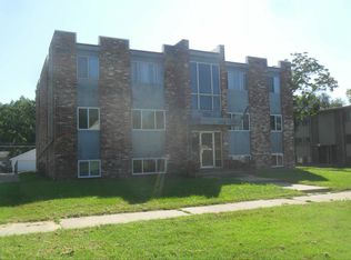 1316 SW Western Ave APT 8, Topeka, KS 66604
