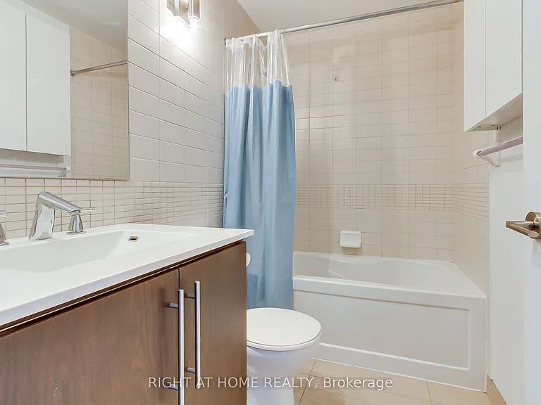 28 Linden St #1405 — Photo 35