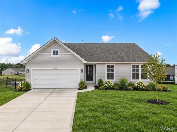 1041 Park Hills Pkwy, Troy, MO 63379