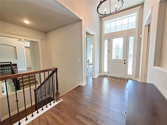 3rd image of 1408 NE Kenwood Cir