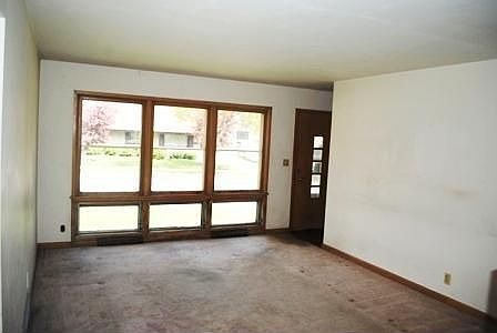3rd image of 8747 W Kiehnau Ave