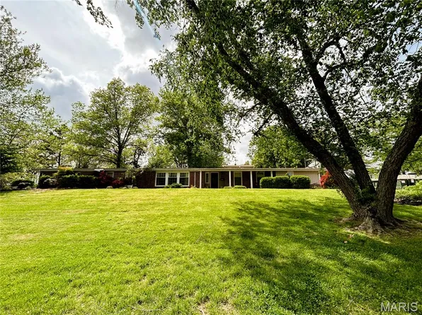 17 McFarland Dr, Rolla, MO 65401