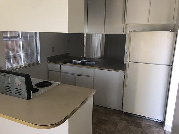 3rd image of 2155 Evergreen Ave APT 1