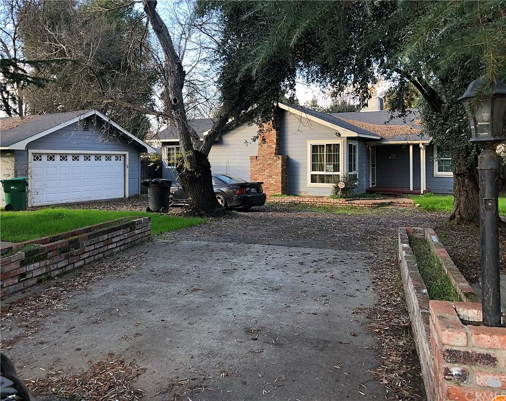 2139 E North Bear Creek Dr photo 1