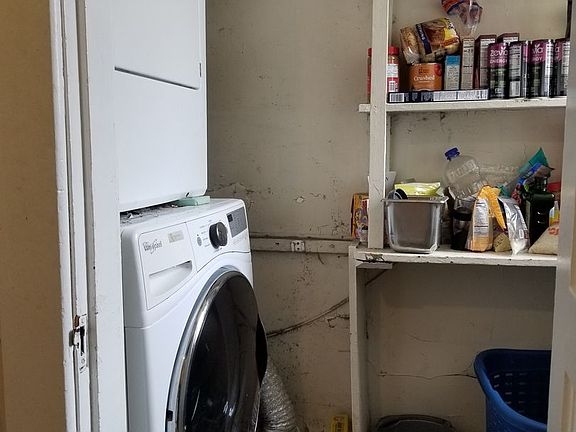 3rd image of 225 N Arthur Ashe Blvd APT 2