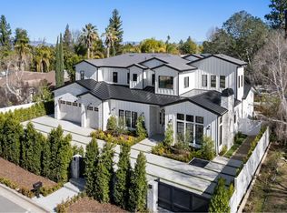 5210 Tampa Ave, Tarzana, CA 91356