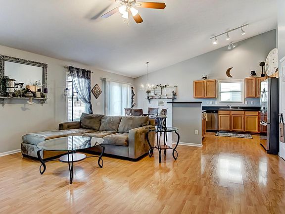 5th image of 601 Cedar Run Dr