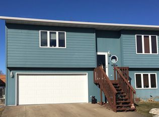 104 Village Dr, Pierre, SD 57501