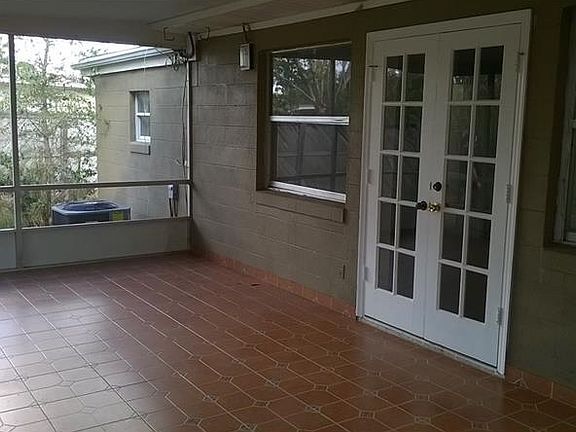 4th image of 1802 Egan Dr