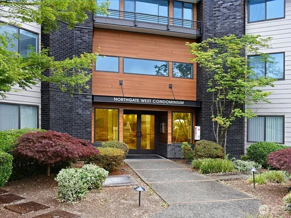 11300 1st Avenue NE #321, Seattle, WA 98125