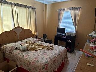 4th image of 3582 W 2ND Avenue