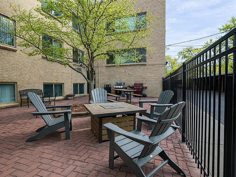 Jersey Apartments — Photo 2