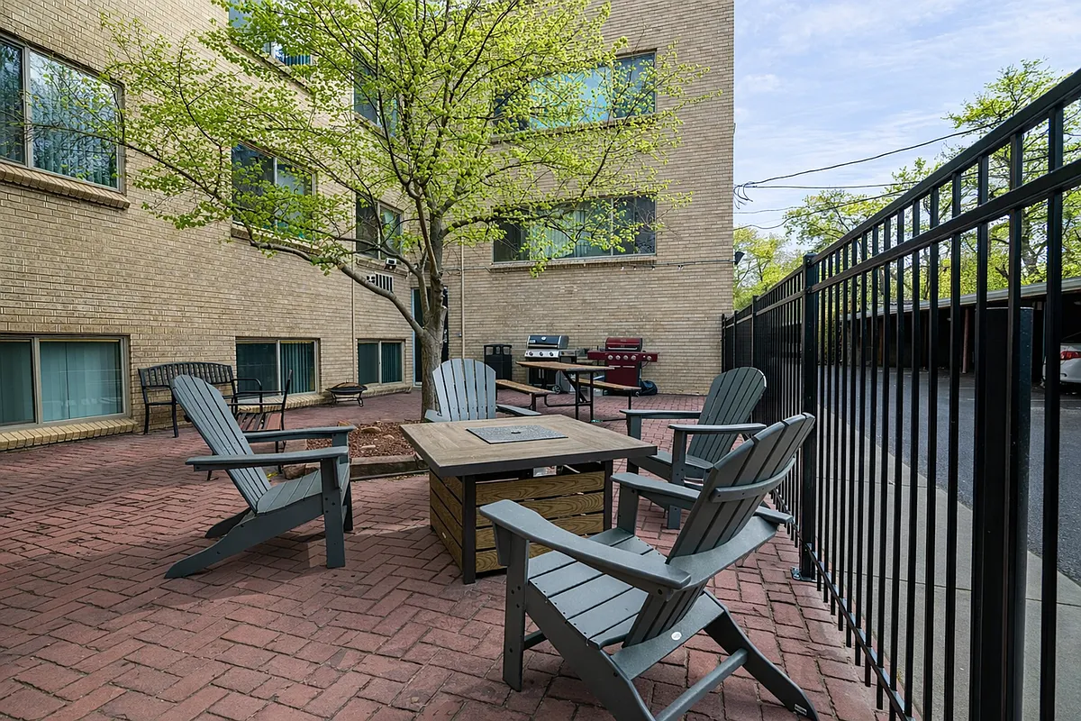 Building Photo - Jersey Apartments