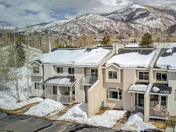 3rd image of 5 Jackpine Ct