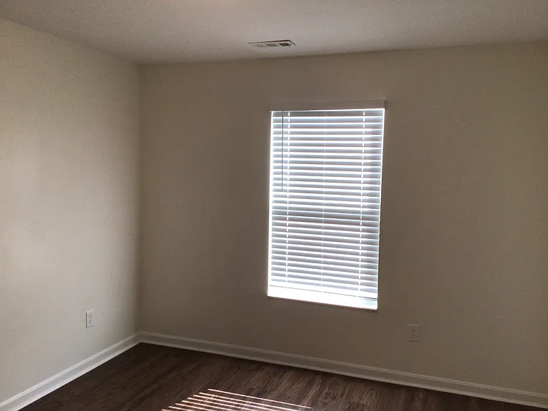 1284 Candora St — Photo 6
