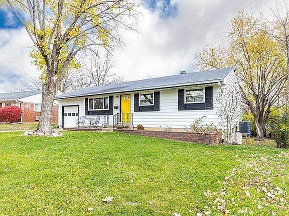 4th image of 310 Twinbrook Dr