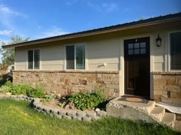 144 E 200 N, Escalante, UT 84726