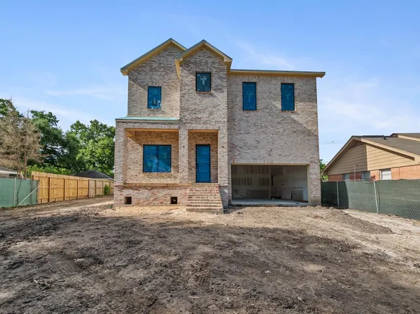 4009 Newshire Dr, Houston, TX 77025