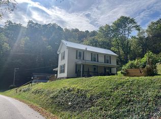 4423 Wrights Valley Rd, Bluefield, VA 24605