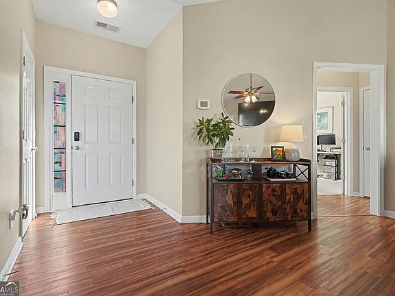 4th image of 310 Turtle Pointe Dr