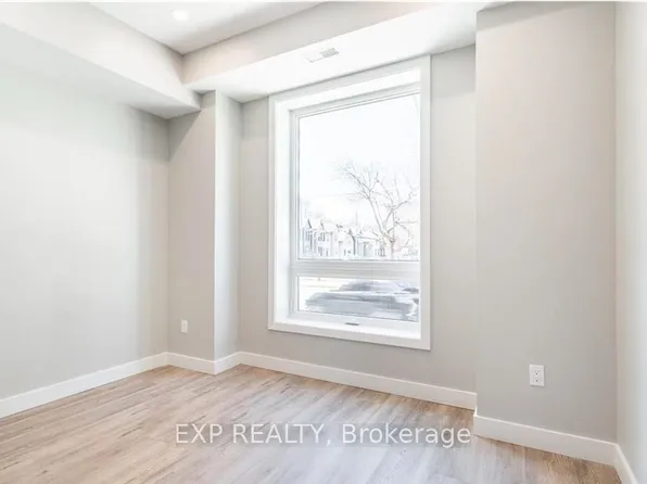 104 Wellington St N #2, Hamilton, ON L8R 1N3