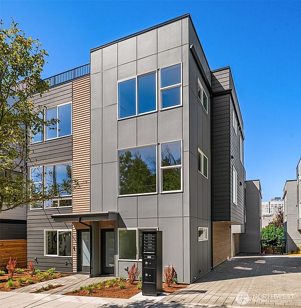 2nd image of 721 15th Avenue #B