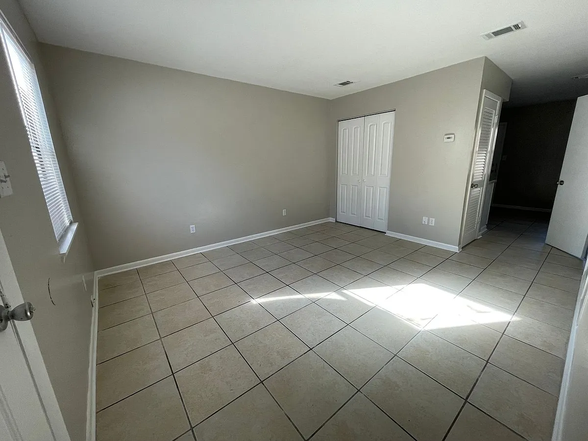 Building Photo - 507B Landview St