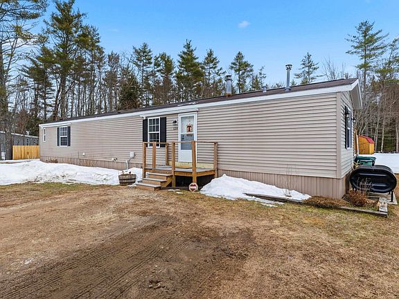 2nd image of 129 Salmon Falls Road