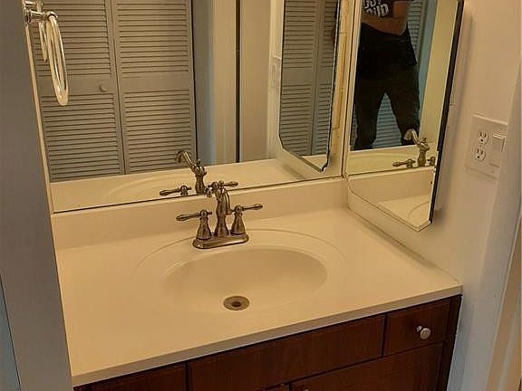5th image of 3650 Inverrary Drive #3Q