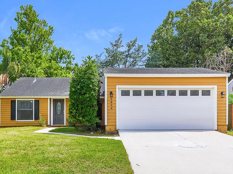 3824 Tree Lake Dr — Photo 1