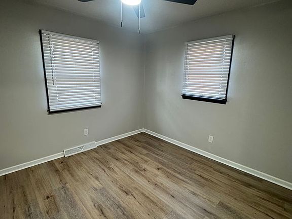 2nd image of 2812 Mulberry Rd APT B