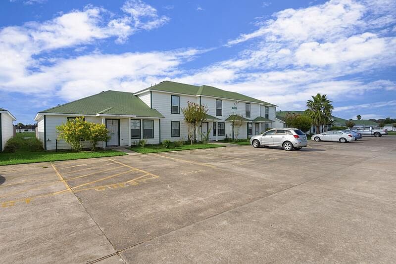 1st image of 5007 Akumal Calle