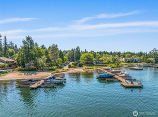 3834 175th Ave NE APT 101, Redmond, WA