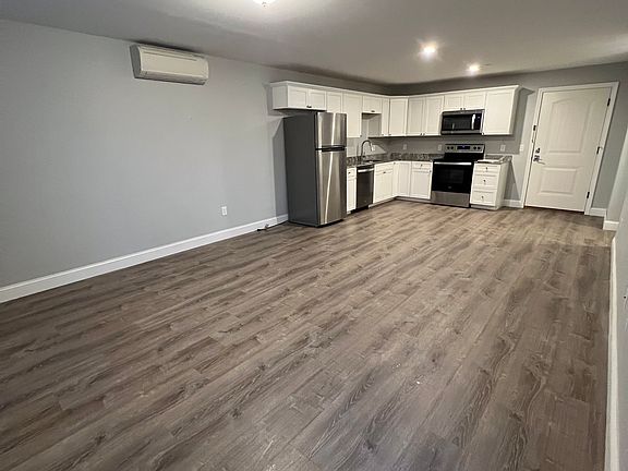 2nd image of 38 Patriots Ln #3804